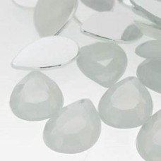 Chaton Gota White opal 13x18 mm 25  unidades