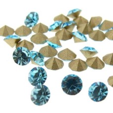 Strass Oktant Premium SS8.5 Aquamarine 10 unidades